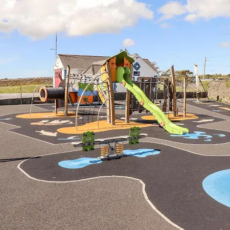 Holiday home Cois Farraighe